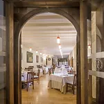Hotel Real Colegiata San Isidoro 3*
