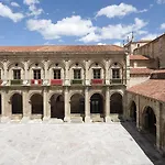 Real Colegiata San Isidoro Hotel