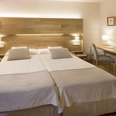 Real Colegiata San Isidoro Hotel León