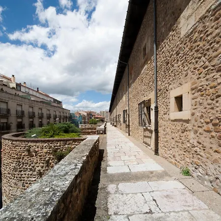 Hotel Real Colegiata San Isidoro 3*