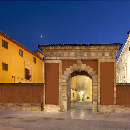Hotel Real Colegiata San Isidoro
