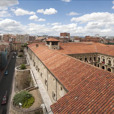 Real Colegiata San Isidoro 3* León