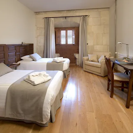 Real Colegiata San Isidoro Hotel León