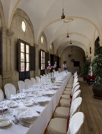 Real Colegiata San Isidoro Hotel 3*