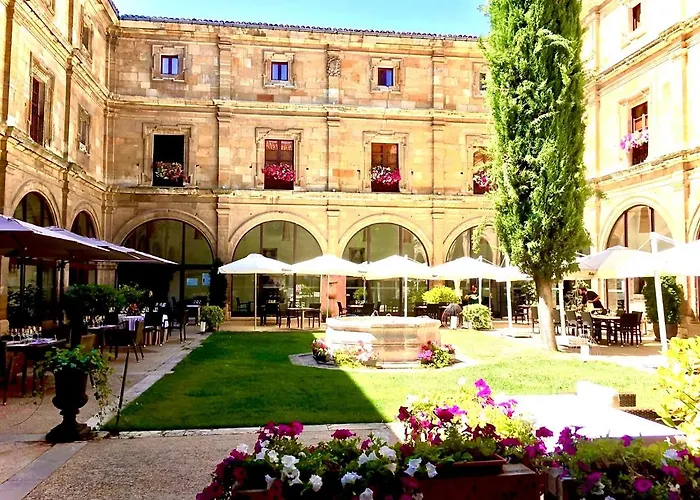 Real Colegiata San Isidoro 3* León