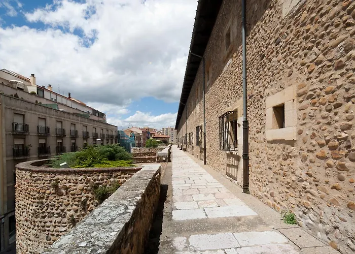 Hotel Real Colegiata San Isidoro 3*