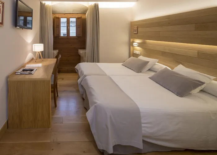 Hotel Real Colegiata San Isidoro 3*