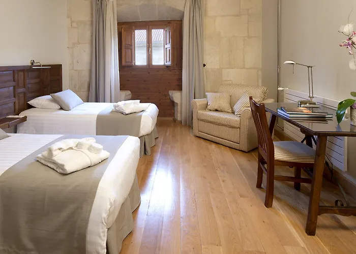 Real Colegiata San Isidoro Hotel León