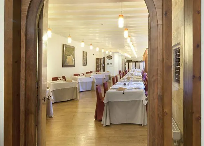 Hotel Real Colegiata San Isidoro